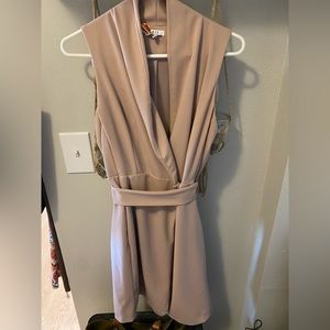 >>fun + funky closet clean out y’all! 🪩dresses, tops, and bottoms s, m, and l